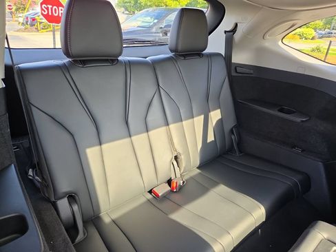 Used 2025 Acura MDX FWD w/ Technology Package image 19