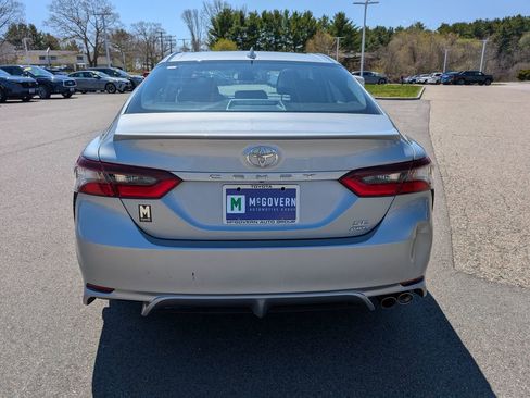Used 2023 Toyota Camry SE w/ Cold Weather Package AWD/4WD image 4