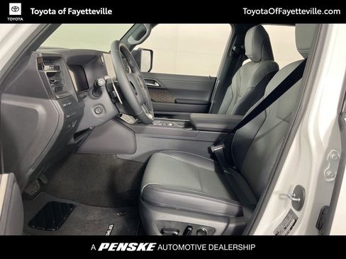 Used 2026 Lexus GX 550 w/ Cold Area Package image 24