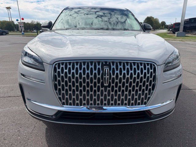 Used 2024 Lincoln Corsair AWD w/ Equipment Group 101A image 3