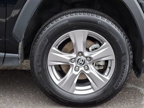 Certified 2025 Toyota RAV4 XLE AWD/4WD image 8