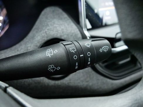 Used 2024 Jeep Compass Sport image 35