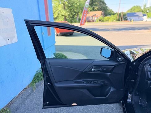 Used 2013 Honda Accord EX-L image 11