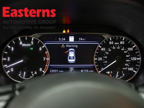 Used 2023 Nissan Altima 2.5 SV w/ SV Premium Package FWD image 18