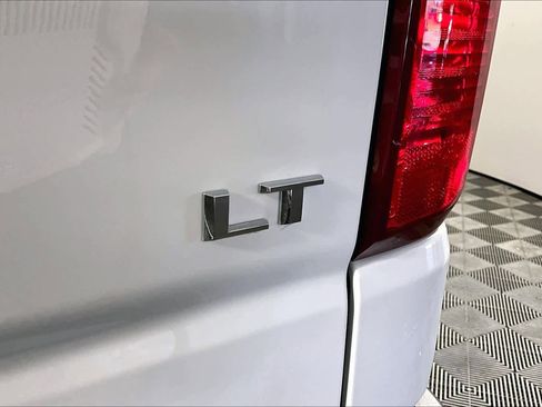Certified 2023 Chevrolet Silverado 1500 LT AWD/4WD image 10