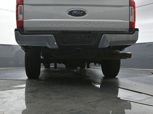 Used 2018 Ford F250 XL w/ Power Equipment Group image 36