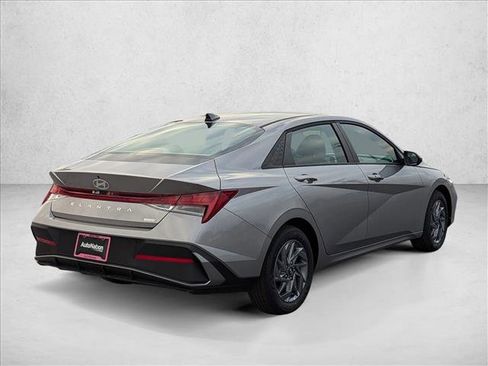 New 2026 Hyundai Elantra Blue image 2