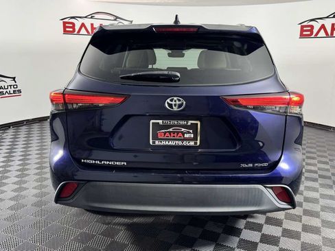 Used 2020 Toyota Highlander XLE AWD/4WD image 6