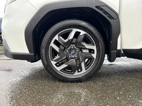 Used 2025 Subaru Forester Limited w/ Popular Package #1 image 30