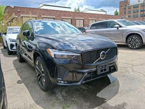 New 2026 Volvo XC60 B5 Ultra w/ Protection Package Premier AWD/4WD image 2