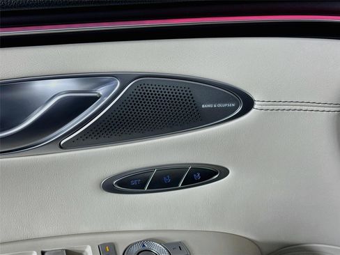 New 2027 Genesis GV70 2.5T Advanced AWD/4WD image 21