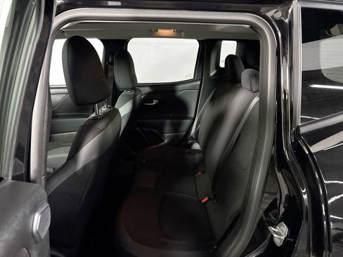 Used 2023 Jeep Renegade Latitude w/ Sun/Sound Group image 21