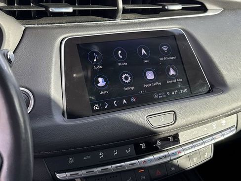 Used 2022 Cadillac XT4 Premium Luxury w/ Enhanced Visibility Package image 16