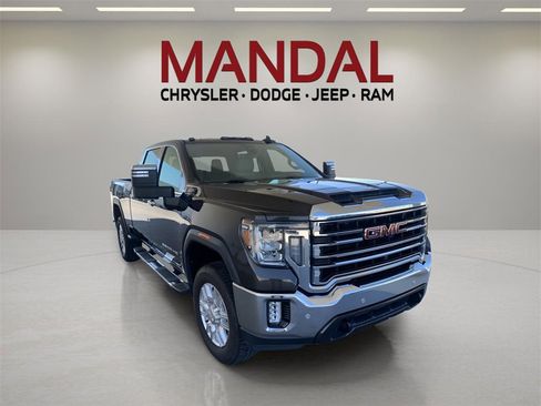 Used 2020 GMC Sierra 3500 SLT w/ SLT Premium Plus Package image 2