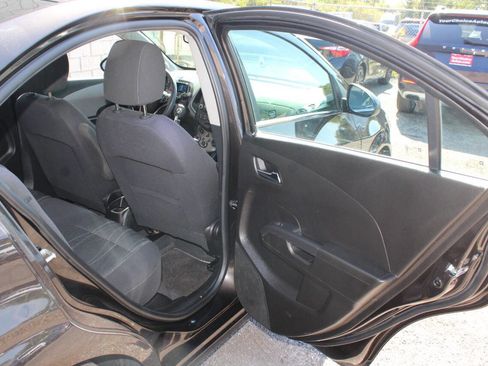 Used 2013 Chevrolet Sonic LT image 14