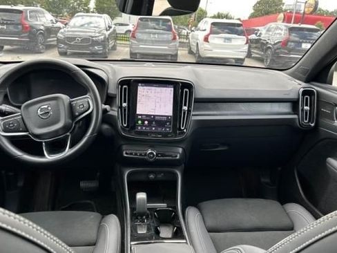 Used 2023 Volvo C40 P8 Recharge Ultimate AWD/4WD image 2