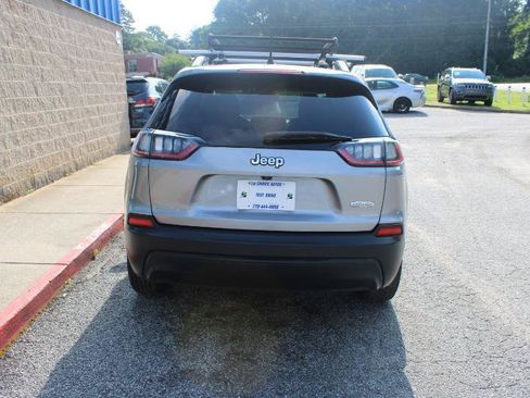Used 2019 Jeep Cherokee Latitude w/ Popular Appearance Group FWD image 5