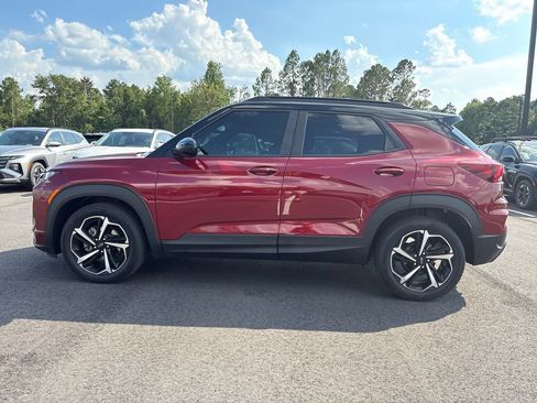 Used 2022 Chevrolet TrailBlazer RS w/ Sun and Liftgate Package FWD image 21