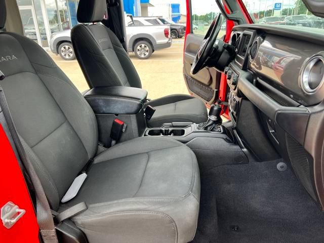 Used 2021 Jeep Wrangler Unlimited Sahara AWD/4WD image 16