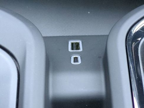 Certified 2025 GMC Sierra 1500 AT4X image 27