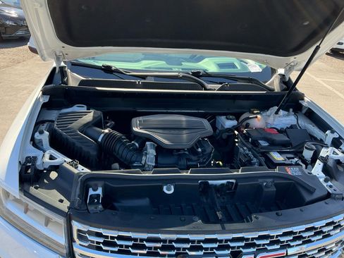 Used 2023 GMC Acadia Denali AWD/4WD image 22