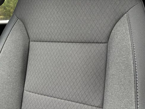 Used 2025 Chevrolet Silverado 1500 LT RWD image 15