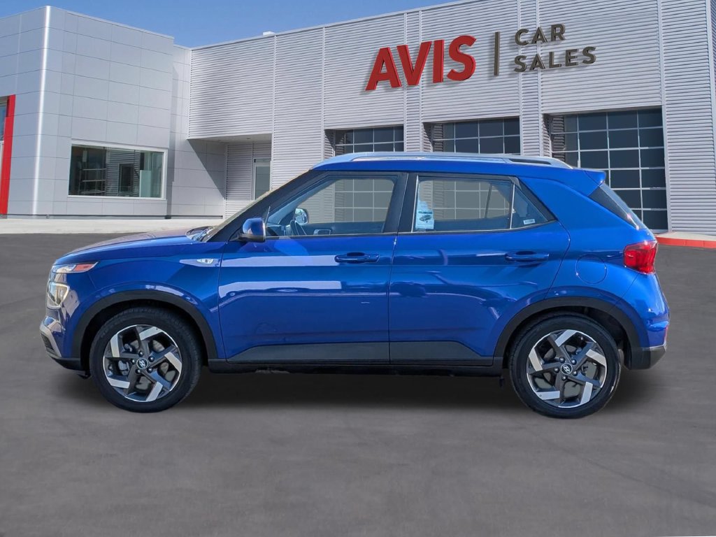 Used 2025 Hyundai Venue SEL FWD image 10