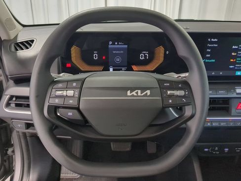 Used 2026 Kia K4 FWD image 25