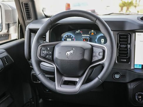New 2026 Ford Bronco Badlands AWD/4WD image 15