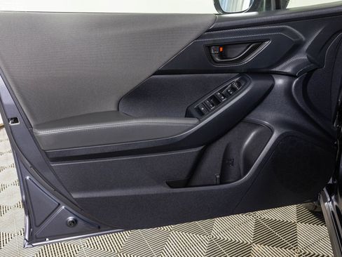 Used 2025 Subaru Crosstrek 2.0i Premium w/ Convenience Package #2 image 34