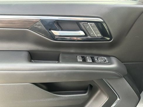 Certified 2025 Chevrolet Tahoe Z71 image 3