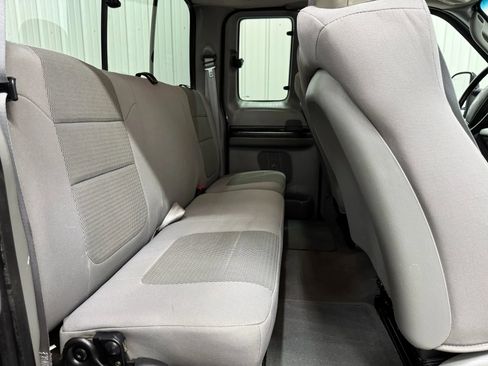 Used 2005 Ford F250 Lariat image 16