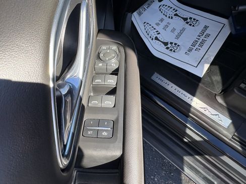 Used 2021 Chevrolet Tahoe High Country image 18