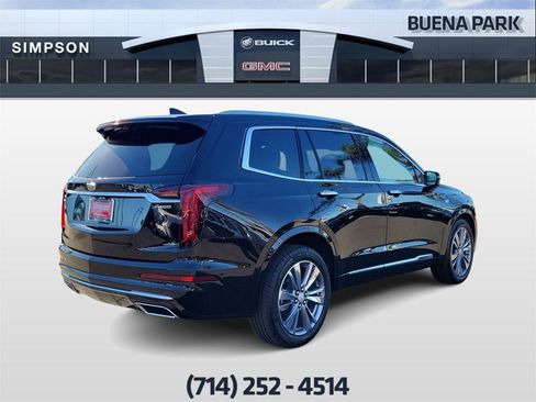 Used 2025 Cadillac XT6 Premium Luxury w/ Technology Package image 8