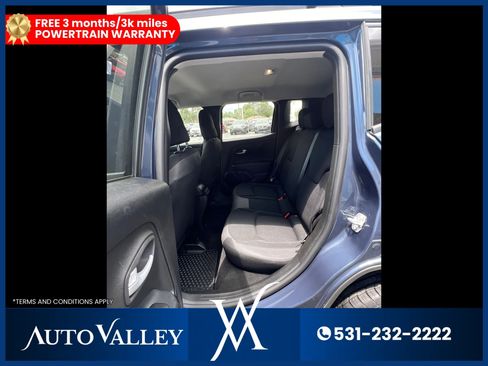 Used 2023 Jeep Renegade Altitude image 17