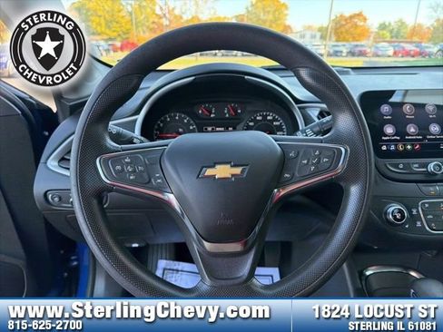 Used 2023 Chevrolet Malibu LT image 15