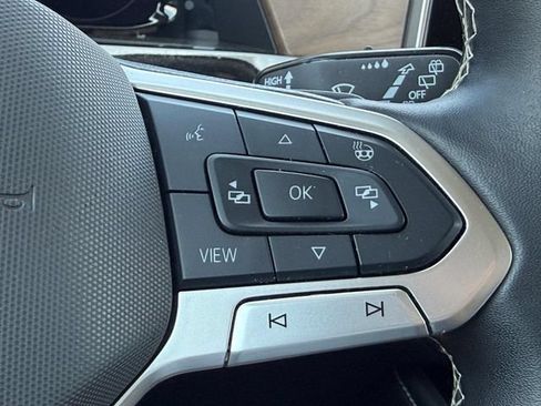 Used 2024 Volkswagen Atlas SE AWD/4WD image 20