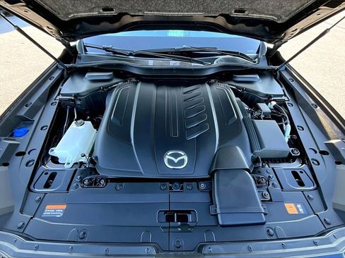 Used 2024 MAZDA CX-90 3.3 Turbo w/ Preferred Package image 11