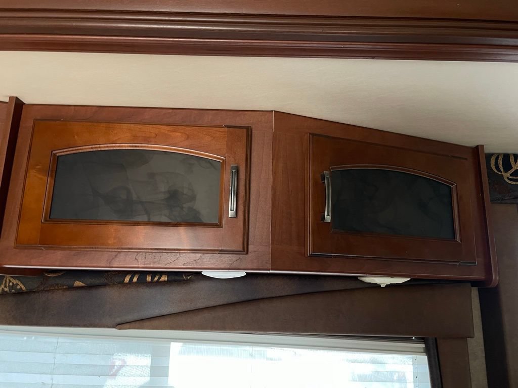 Used 2013 Ford E-450 and Econoline 450 Super Duty w/ Motorhome Prep Pkg RWD image 41
