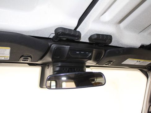 Used 2024 Jeep Wrangler Sahara image 43