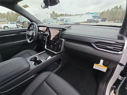 New 2026 GMC Acadia Elevation w/ Elevation Premium Package image 30