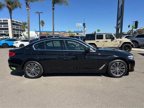 Used 2019 BMW 530e w/ Convenience Package image 42