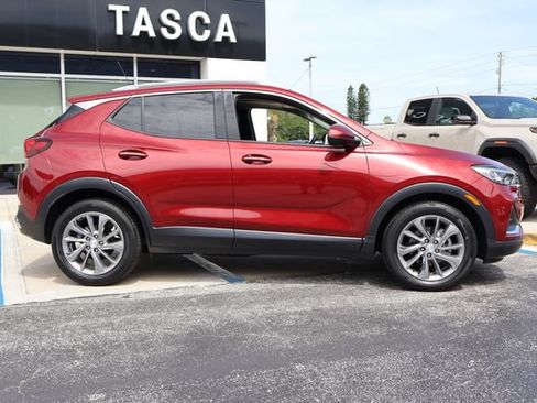 Used 2023 Buick Encore GX Essence w/ Experience Buick Package FWD image 9