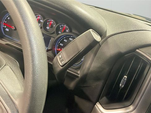 Used 2025 Chevrolet Silverado 2500 Custom AWD/4WD image 19