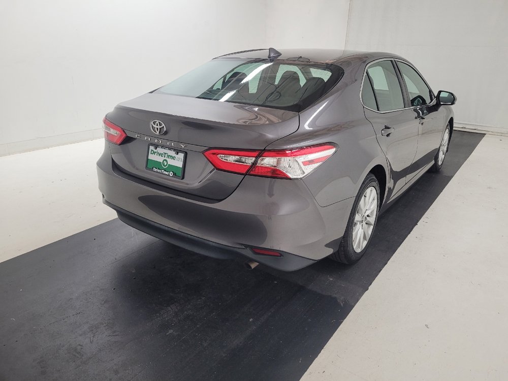Used 2020 Toyota Camry LE FWD image 9