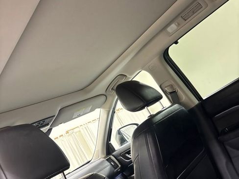 Used 2025 Nissan Pathfinder Platinum w/ Cargo Package FWD image 22
