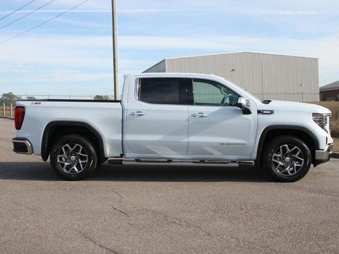 New 2026 GMC Sierra 1500 SLT w/ SLT Premium Plus Package image 18