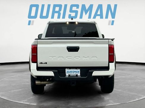 Certified 2024 Toyota Tacoma TRD Off-Road image 7