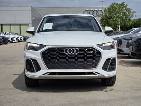 Certified 2024 Audi Q5 e Premium Plus w/ Premium Plus Package AWD/4WD image 4