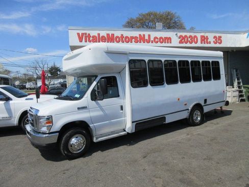 Used 2017 Ford E-450 and Econoline 450 Super Duty w/ Shuttle Bus Prep Package RWD image 2